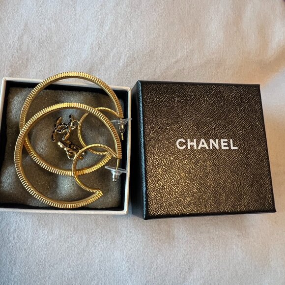 Chanel Baguette Crystal CC Drop Hoop Earrings Gold - Picture 9 of 9